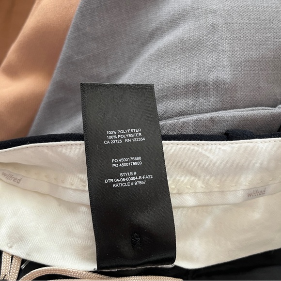 Wilfred Aritizia The Effortless Pant Black Tailored Trousers Crepette Sz 4‎ Crop - Picture 8 of 8